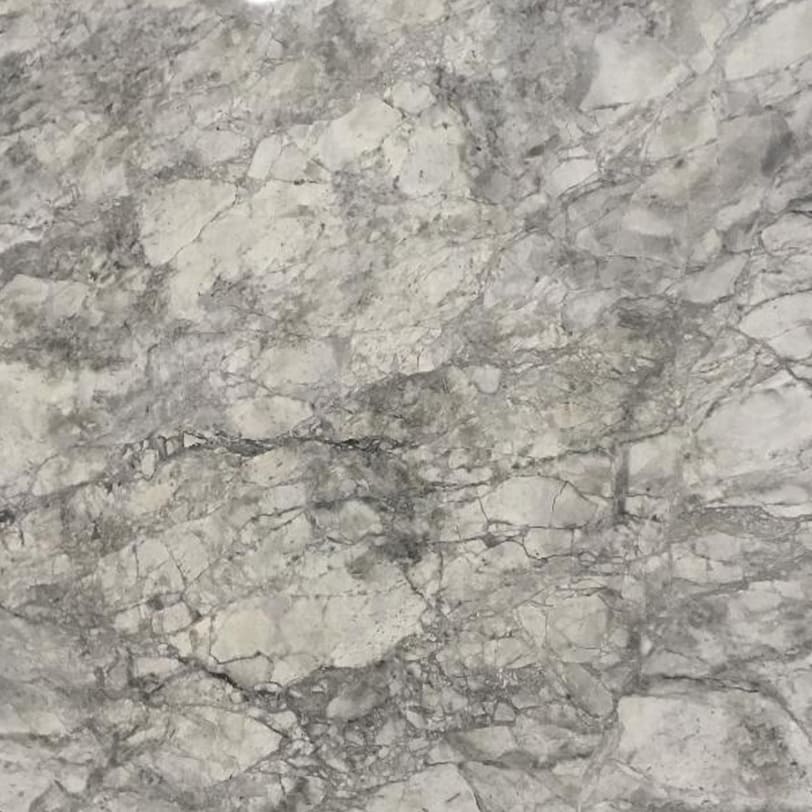 white quartzite countertops